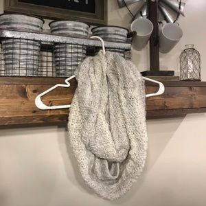 Scarf great condition